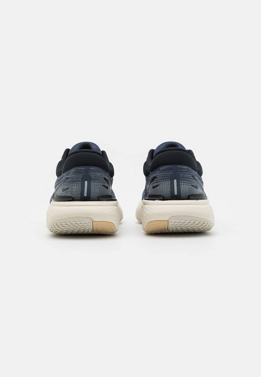 Фото № 3 с приближением к товару «‎Nike Zoomx Invincible Run»
