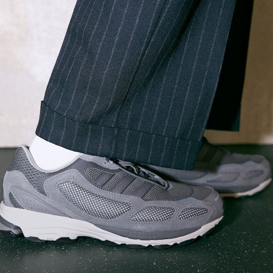 Фото № 3 с приближением к товару «‎Adidas Shadowturf »