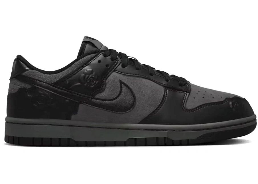 Фото № 1 с приближением к товару «‎Nike Dunk Low»