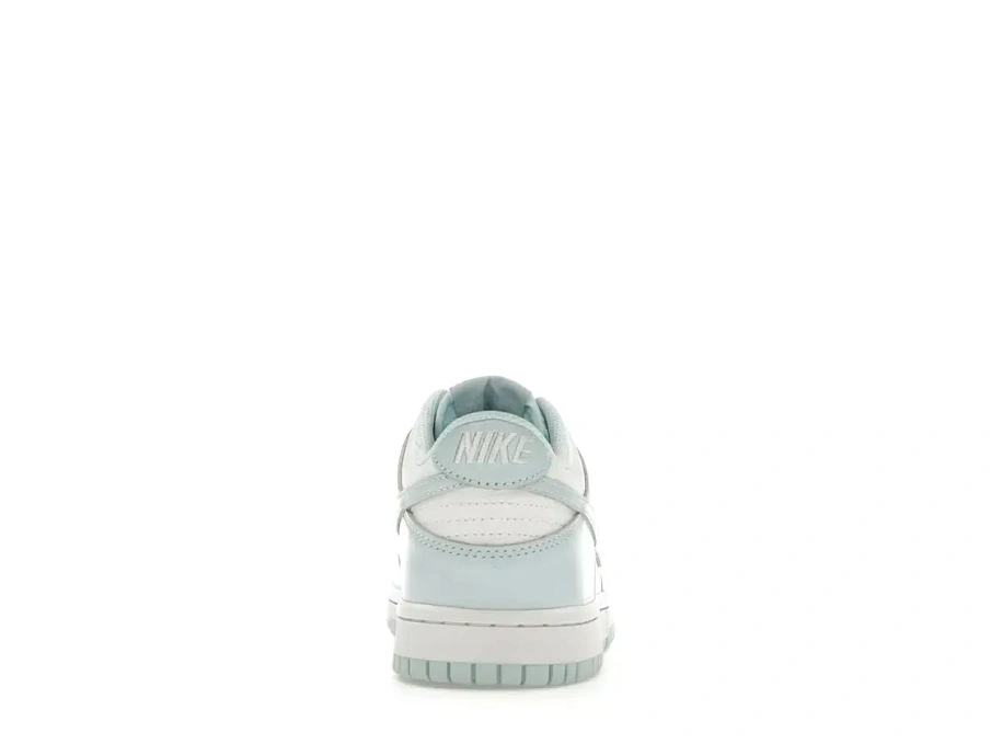 Фото № 4 с приближением к товару «‎Nike Dunk Low»