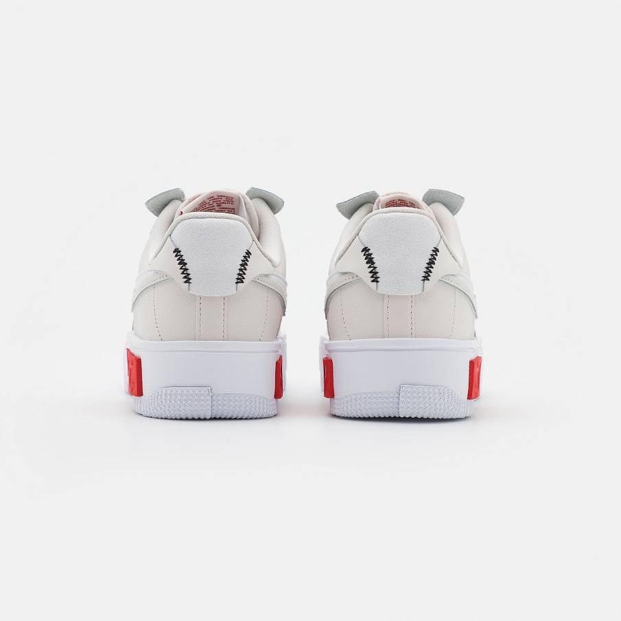 Фото № 3 с приближением к товару «‎Nike Air Force 1 Fontanka »