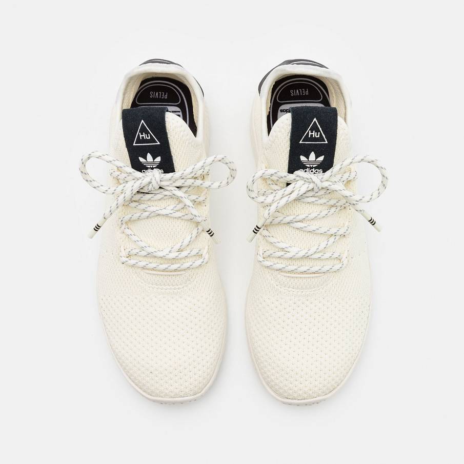 Фото № 4 с приближением к товару «‎Adidas HU »
