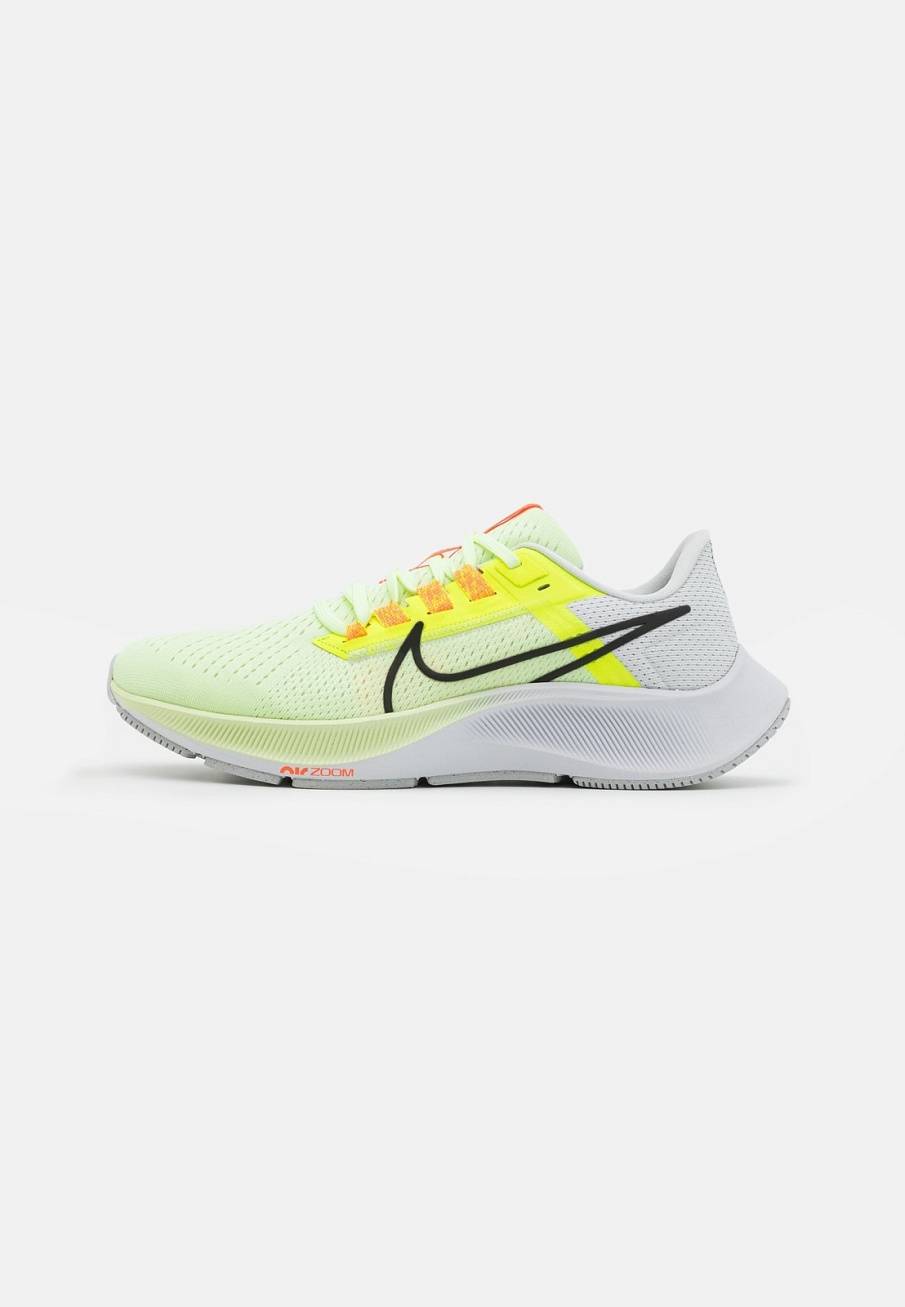 Фото № 1 с приближением к товару «‎Nike Air Zoom Pegasus 38»