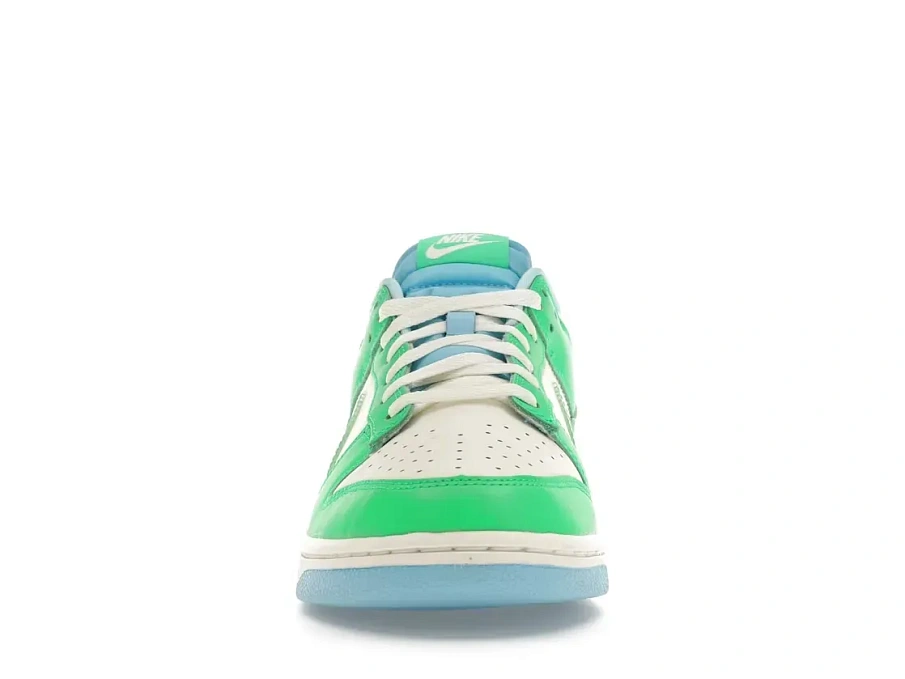 Фото № 2 с приближением к товару «‎Nike Dunk Low Retro»