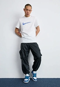 Фото № 3 с приближением к товару «‎AIR JORDAN 1 LOW»