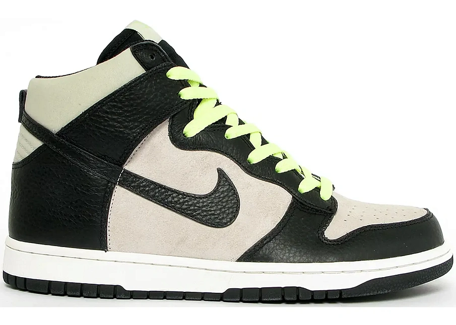 Фото № 1 с приближением к товару «‎Nike Dunk High»