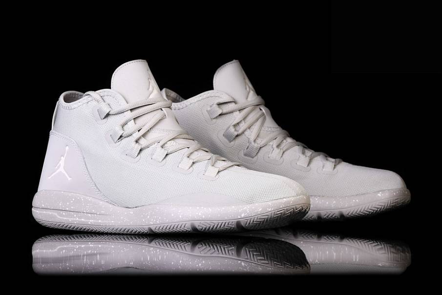 Фото № 2 с приближением к товару «‎Nike Air Jordan Reval Light Bone »