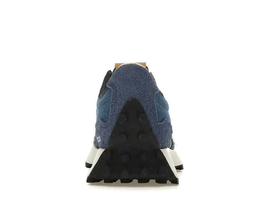 Фото № 4 с приближением к товару «‎New Balance 327»