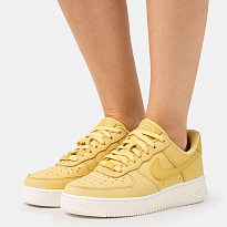 Фото № 2 с приближением к товару «‎Nike Wmns Air Force 1 Prm »