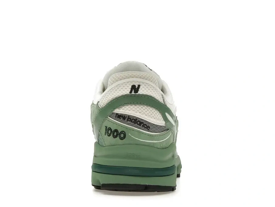 Фото № 4 с приближением к товару «‎New Balance 1000»