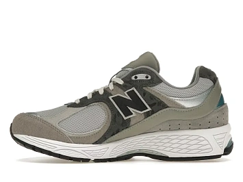 New Balance 2002R - 3