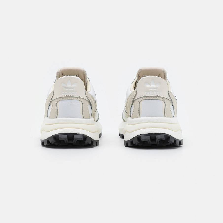 Фото № 3 с приближением к товару «‎Adidas Retropy P9 »