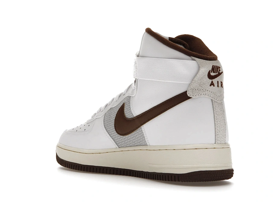 Фото № 6 с приближением к товару «‎Nike Air Force 1 High 07 Vintage White Light Chocolate»