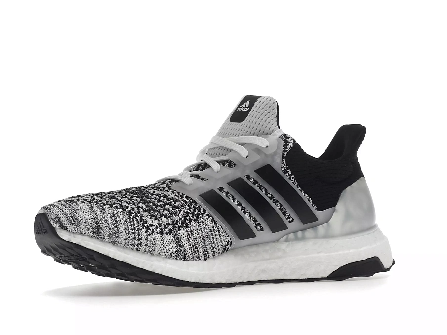 Фото № 5 с приближением к товару «‎adidas Ultra Boost 1.0 DNA Oreo (2022)»