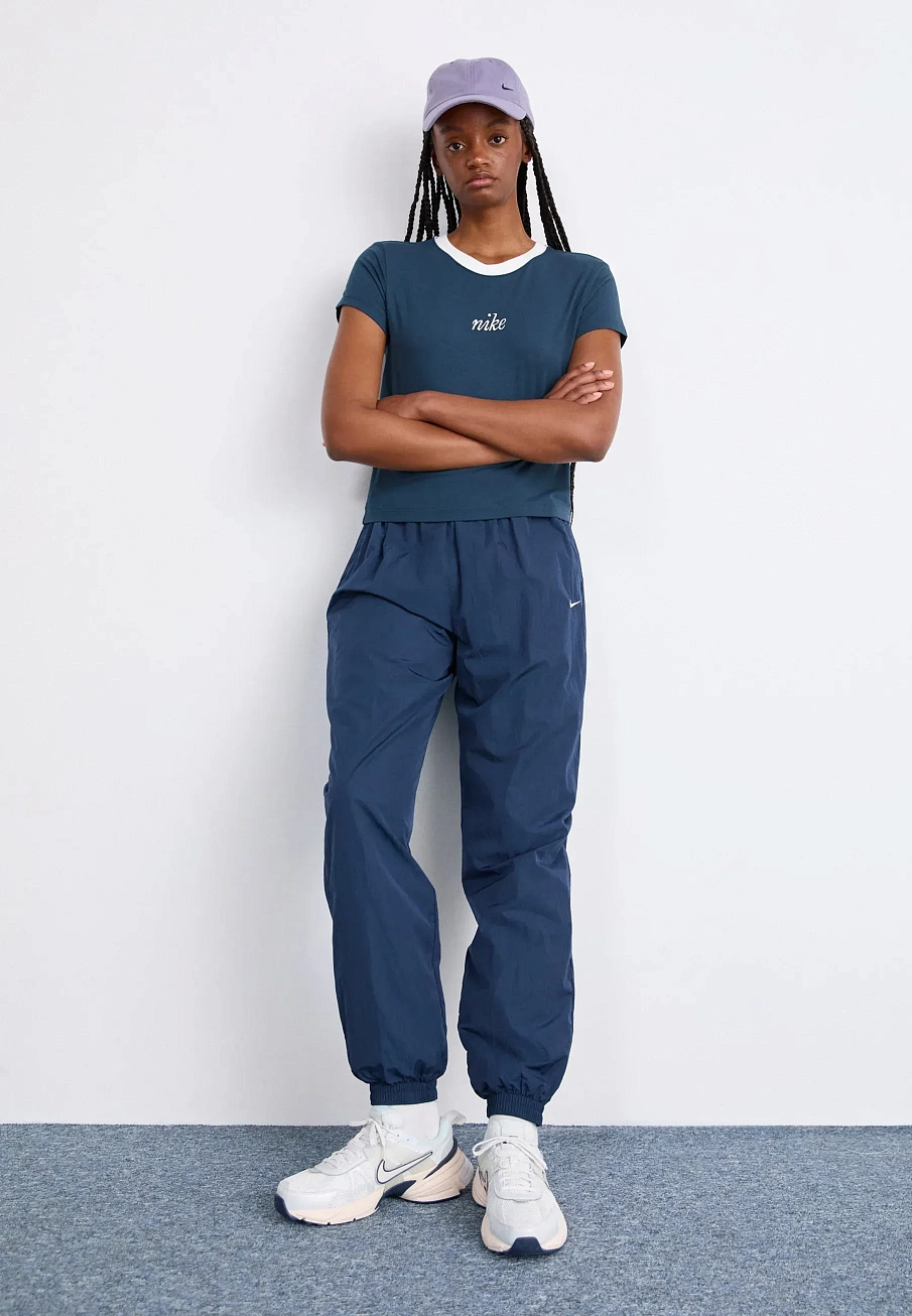 Фото № 3 с приближением к товару «‎V2K RUN»