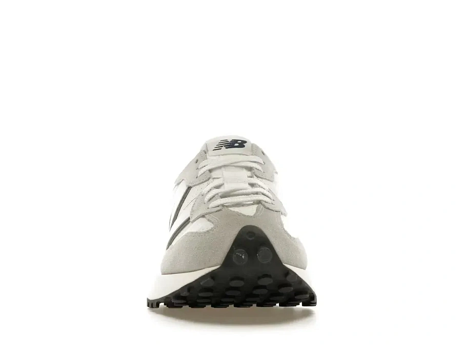 Фото № 2 с приближением к товару «‎New Balance 327»