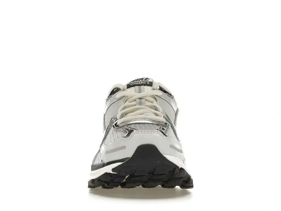 Фото № 2 с приближением к товару «‎Nike Zoom Vomero 5»
