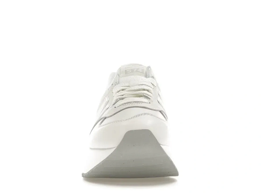 Фото № 2 с приближением к товару «‎New Balance 574 Plus»