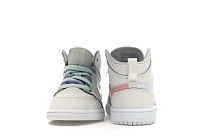 Фото № 4 с приближением к товару «‎Jordan 1 Mid»