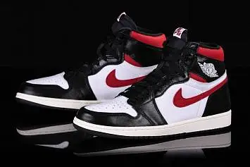 Nike Air Jordan 1 Retro OG Gym  - 2