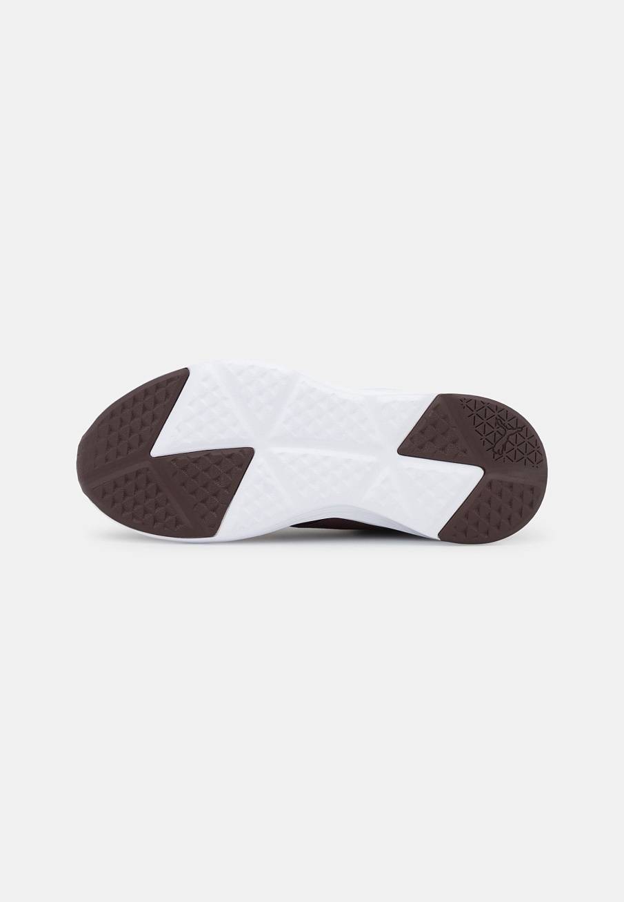 Фото № 5 с приближением к товару «‎Puma Prowl Slip-On Shine»