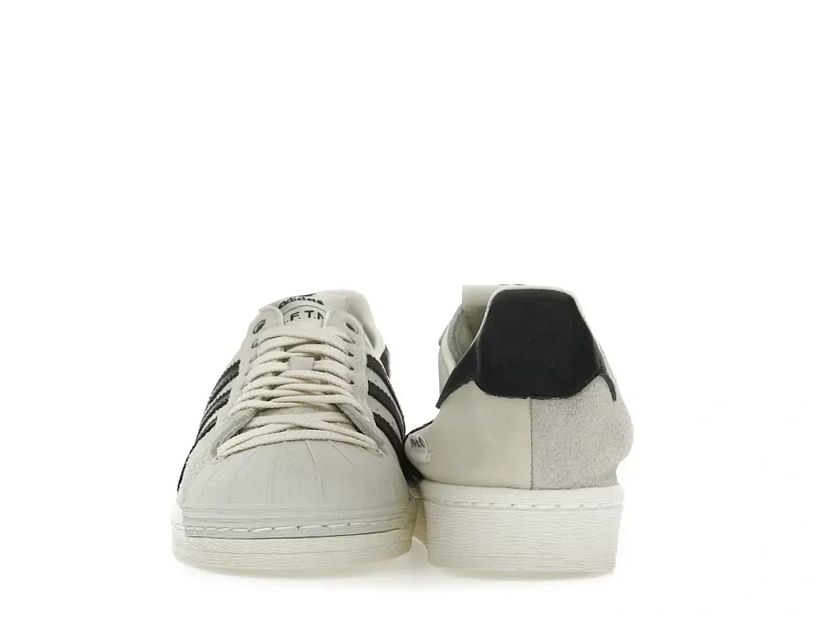 Фото № 2 с приближением к товару «‎adidas Superstar»