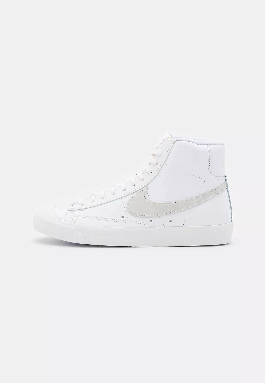 Фото № 1 с приближением к товару «‎WMNS BLAZER MID '77 AC»