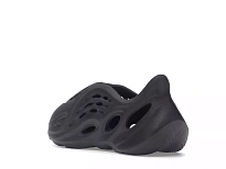 Фото № 5 с приближением к товару «‎adidas Yeezy Foam RNR Onyx (Kids)»