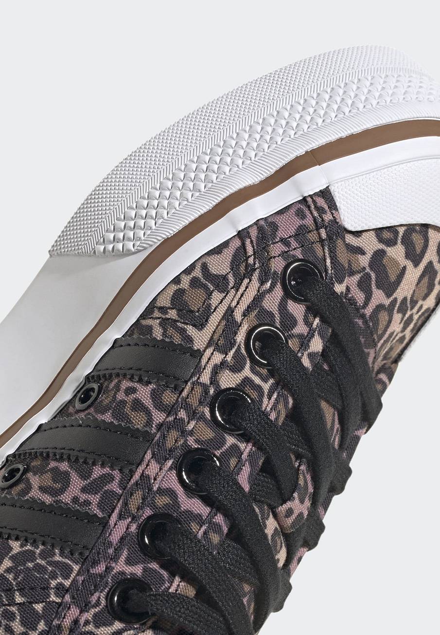Фото № 4 с приближением к товару «‎Кроссовки Adidas SPAD111A23Q-Q11»