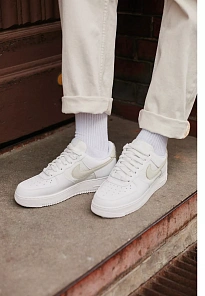 Фото № 2 с приближением к товару «‎AIR FORCE 1 07»
