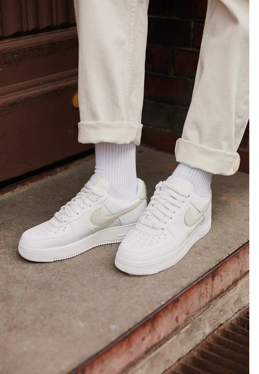 Фото № 2 с приближением к товару «‎AIR FORCE 1 07»