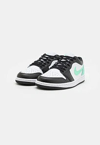 Фото № 4 с приближением к товару «‎AIR JORDAN 1 LOW»