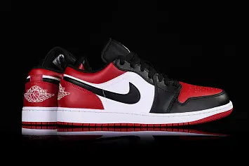 Nike Air Jordan 1 Retro Toe (553558-612) - 2