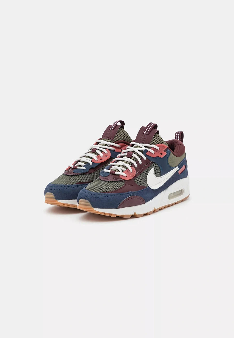 Фото № 3 с приближением к товару «‎W AIR MAX 90 FUTURA»
