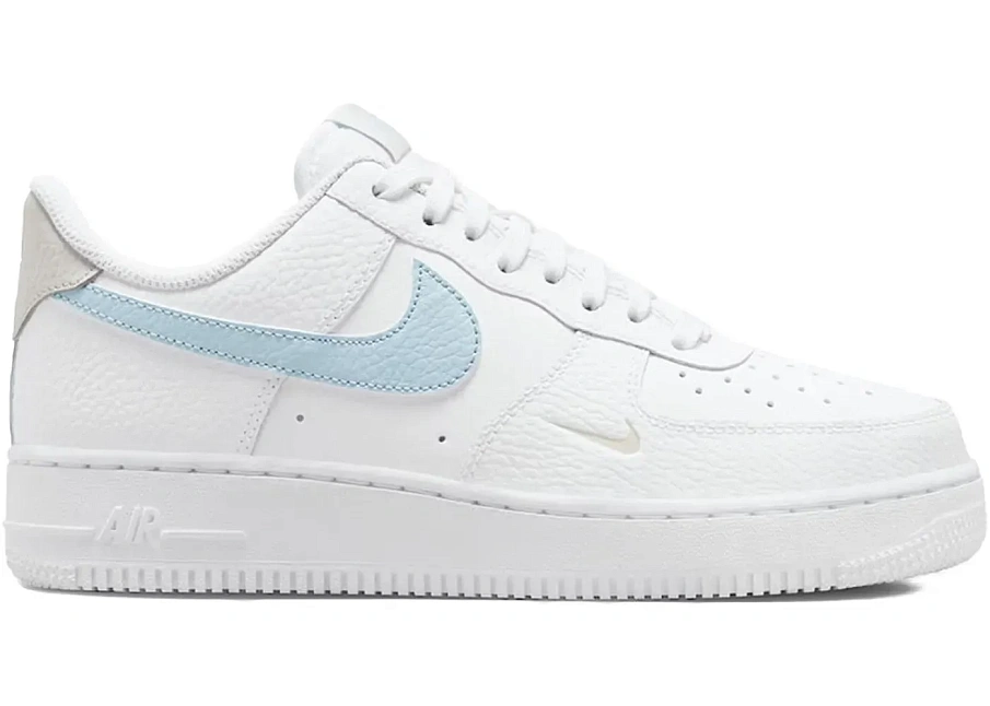 Фото № 1 с приближением к товару «‎Nike Air Force 1 Low»