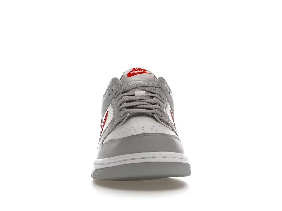 Фото № 2 с приближением к товару «‎Nike Dunk Low»