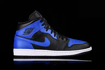 Nike Air Jordan 1 Retro Hyper Royal - 2