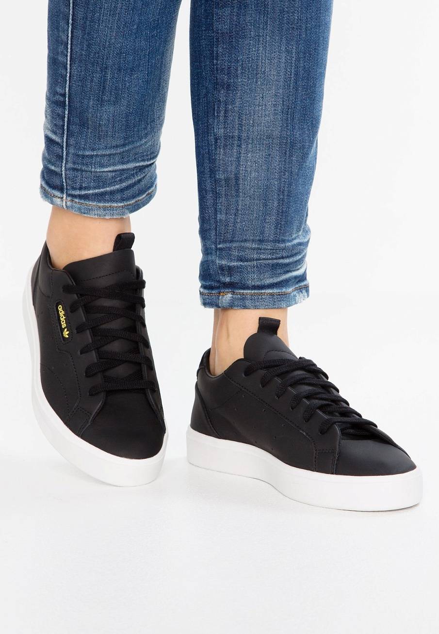 Фото № 1 с приближением к товару «‎Adidas Sleek »