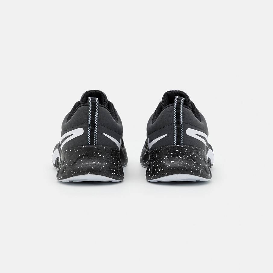 Фото № 3 с приближением к товару «‎Nike Renew Retaliation 3»