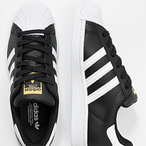 Фото № 4 с приближением к товару «‎Adidas Superstar »