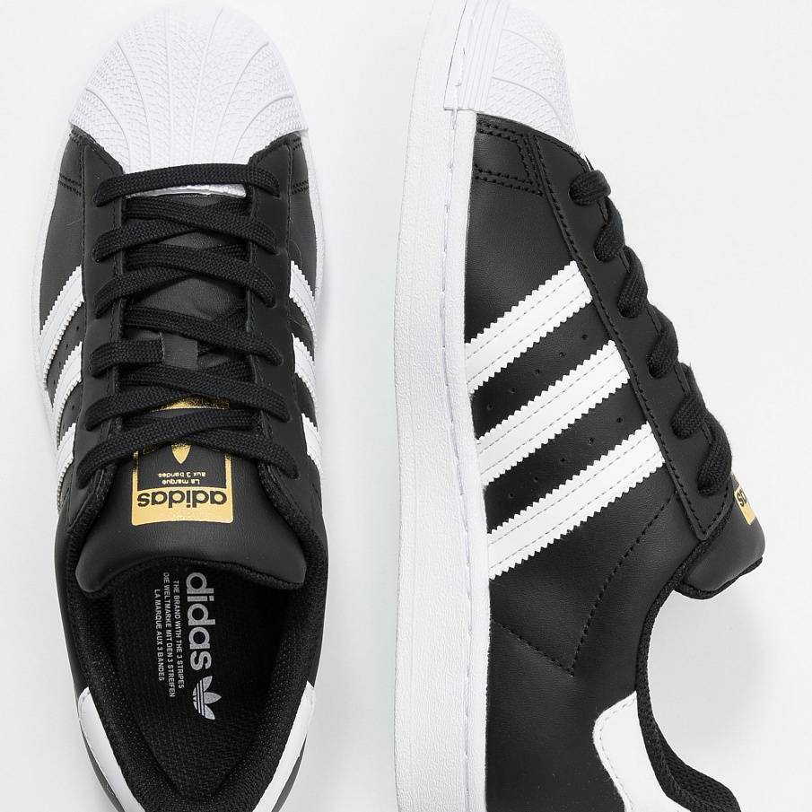 Фото № 4 с приближением к товару «‎Adidas Superstar »