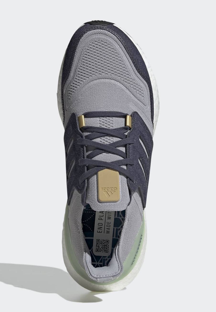 Фото № 3 с приближением к товару «‎Adidas Ultraboost 22»
