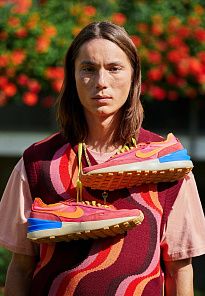 Фото № 3 с приближением к товару «‎Nike Waffle One »