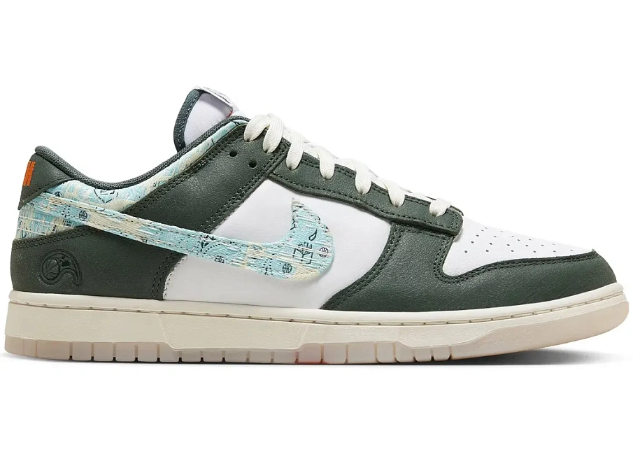 Фото № 1 с приближением к товару «‎Nike Dunk Low Retro»