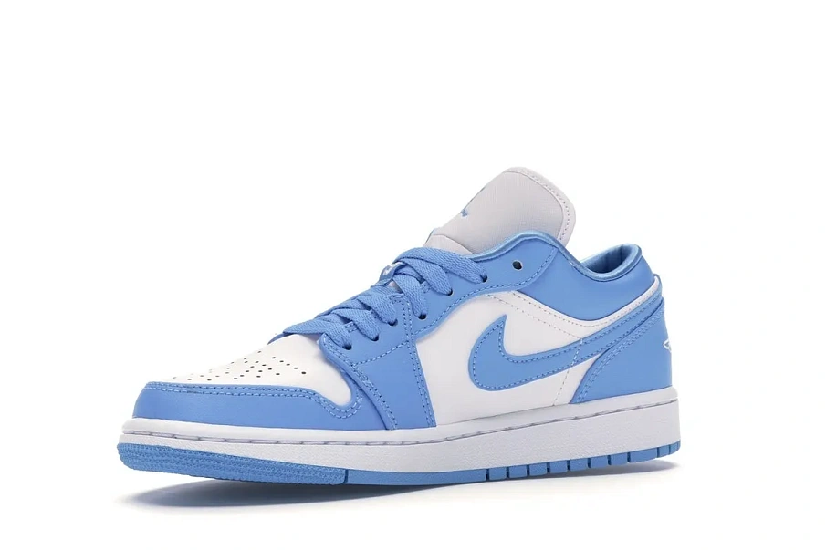 Фото № 4 с приближением к товару «‎Jordan 1 Low UNC »