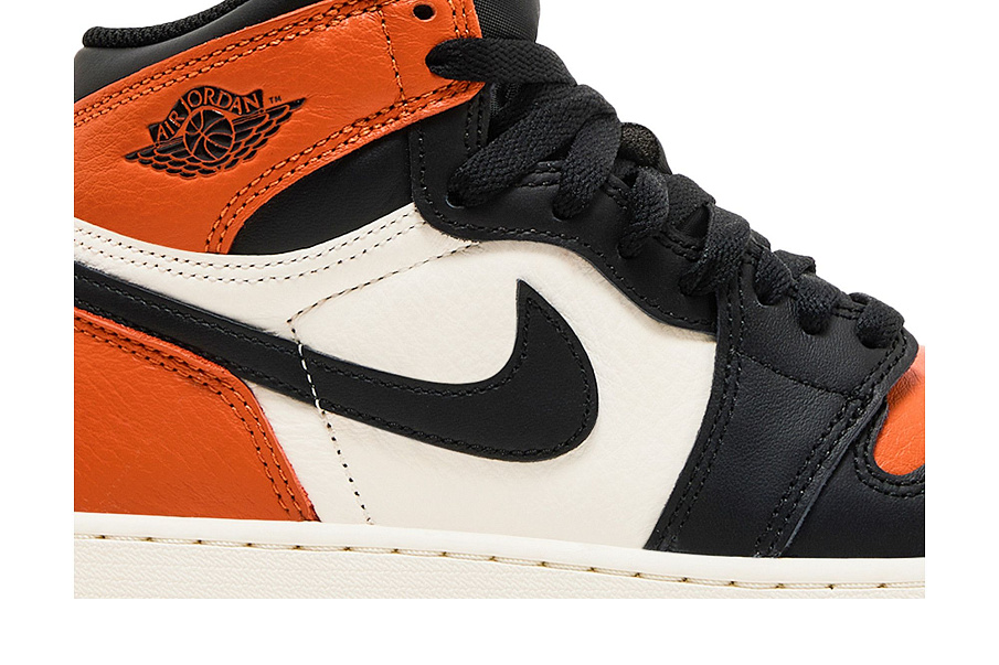 Фото № 3 с приближением к товару «‎Air Jordan 1 Retro High OG GS Shattered Backboard 2025»