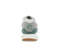 Фото № 4 с приближением к товару «‎Nike Air Max 1»