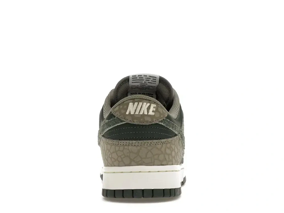 Фото № 4 с приближением к товару «‎Nike Dunk Low PRM»