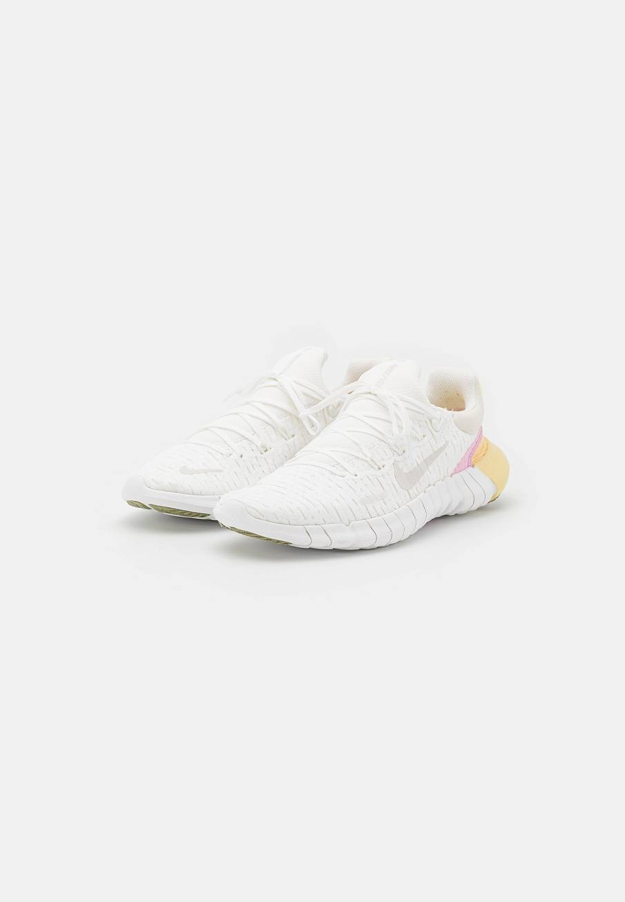 Фото № 2 с приближением к товару «‎Nike Free Rn 5.0 Next Nature»