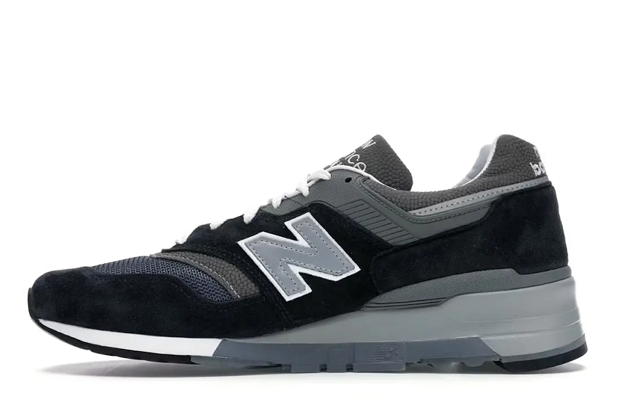 Фото № 3 с приближением к товару «‎New Balance 997»